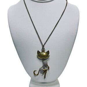Gold Tone Curb Chain Necklace With Articulating Rhinestone Cat Pendant (5824)